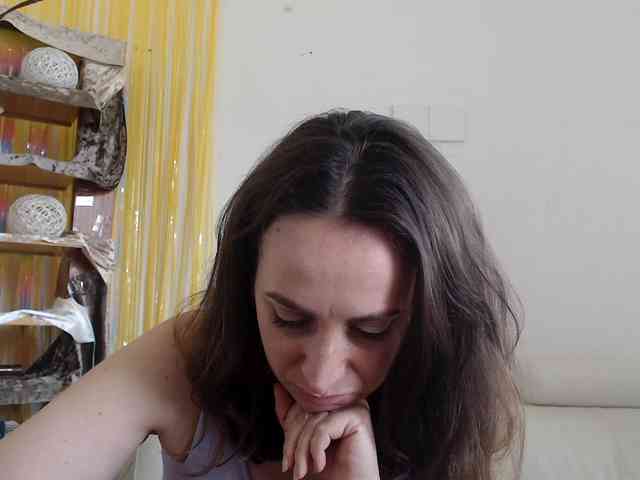 Modella: UWillMarryMyAss