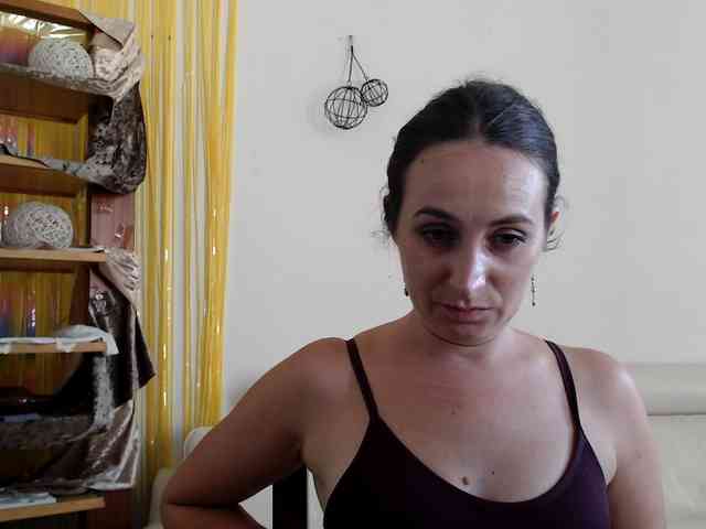 Modella: UWillMarryMyAss