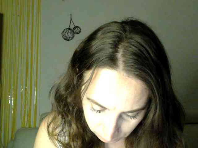 Modella: UWillMarryMyAss