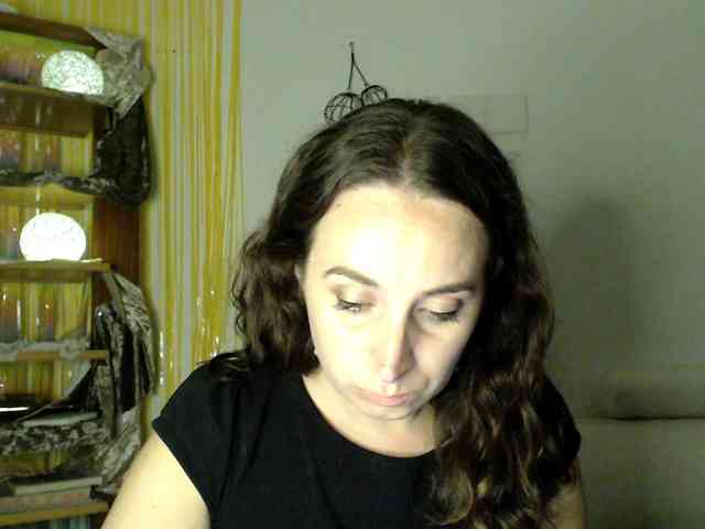 Modella: UWillMarryMyAss