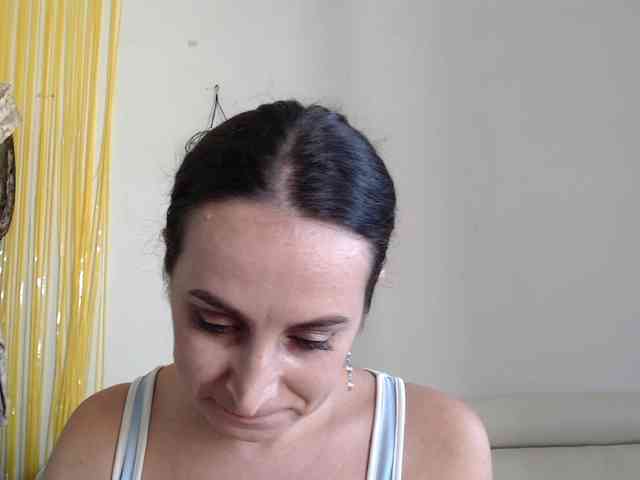 Modella: UWillMarryMyAss