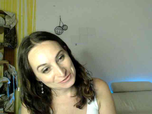Modella: UWillMarryMyAss
