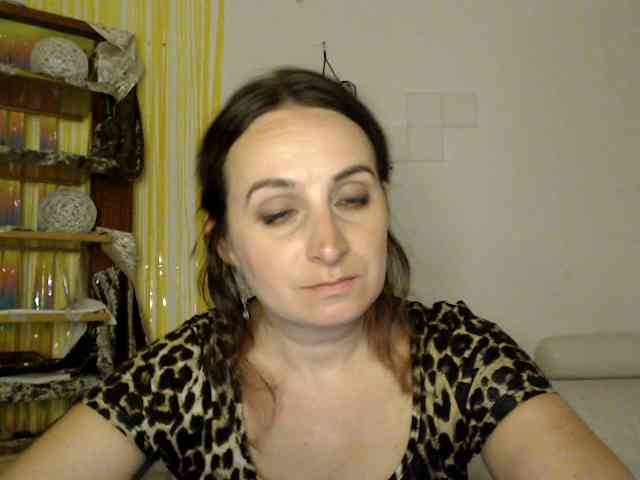 Modella: UWillMarryMyAss