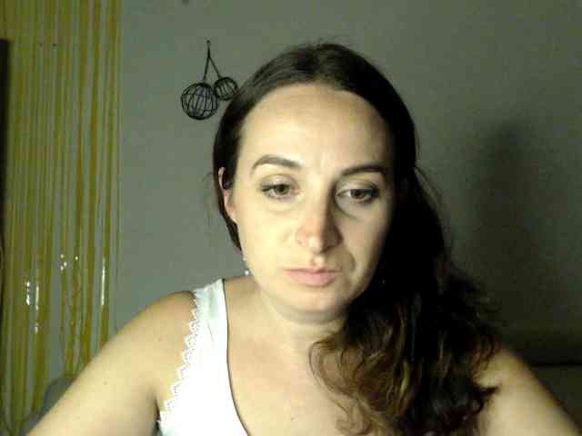 Modella: UWillMarryMyAss
