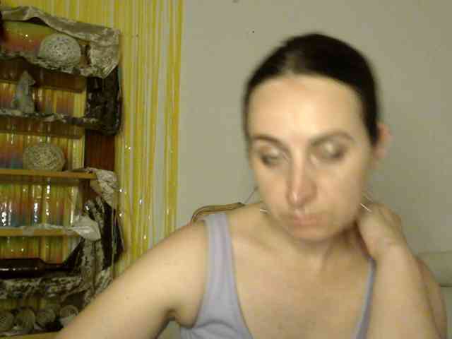 Modella: UWillMarryMyAss