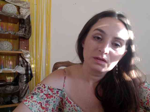 Modella: UWillMarryMyAss
