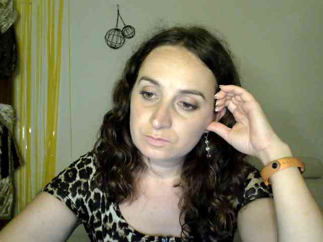 Modella: UWillMarryMyAss