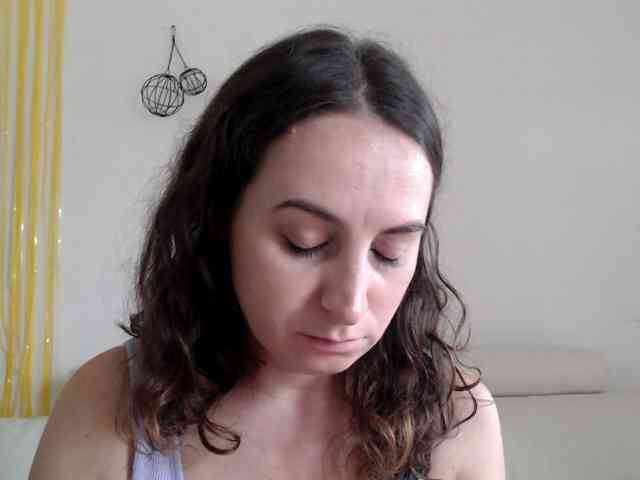 Modella: UWillMarryMyAss