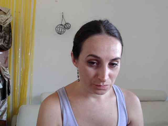 Modella: UWillMarryMyAss