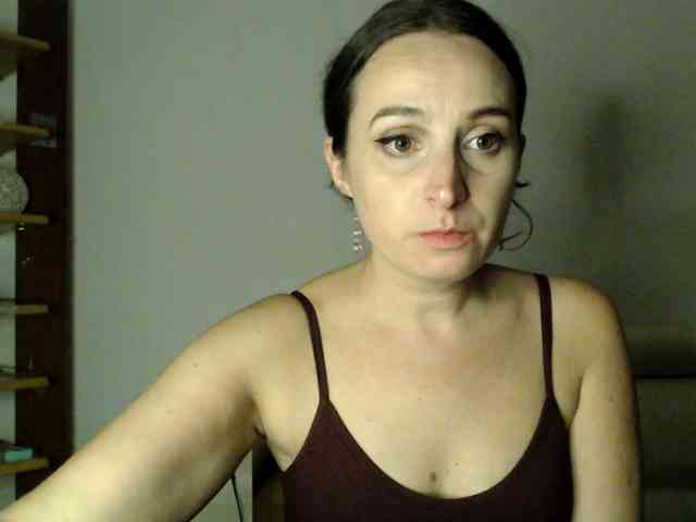 Modella: UWillMarryMyAss