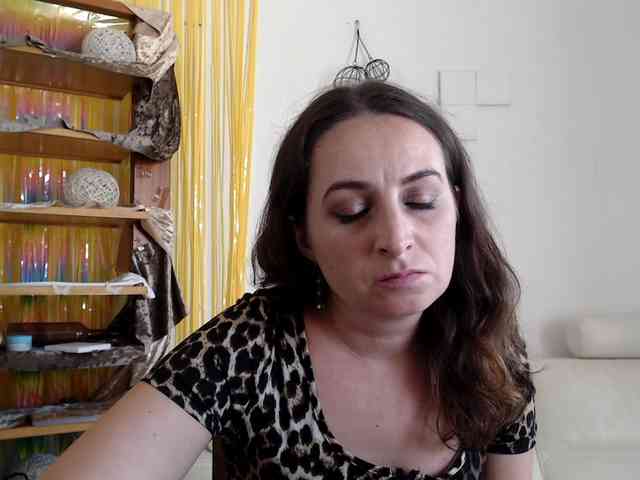 Modella: UWillMarryMyAss