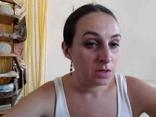 Modella: UWillMarryMyAss