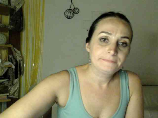 Modella: UWillMarryMyAss