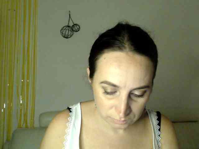 Modella: UWillMarryMyAss