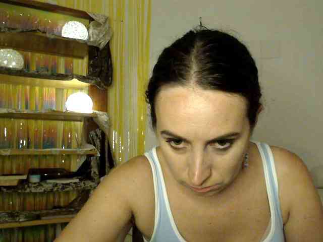 Modella: UWillMarryMyAss