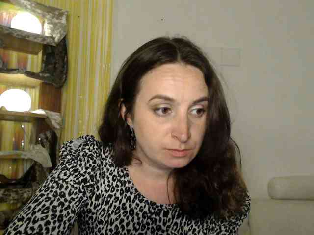 Modella: UWillMarryMyAss