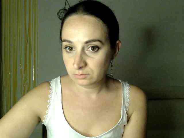 Modella: UWillMarryMyAss