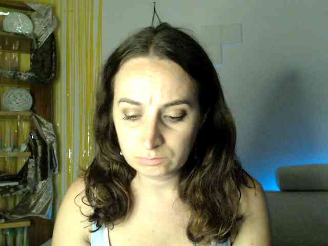 Modella: UWillMarryMyAss