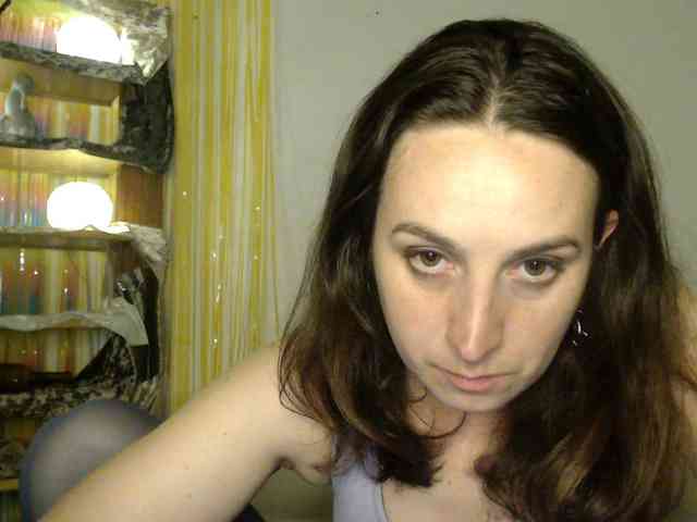 Modella: UWillMarryMyAss