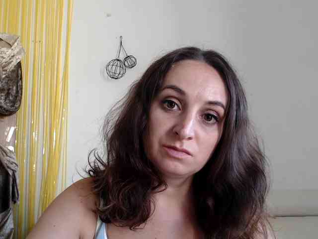 Modella: UWillMarryMyAss