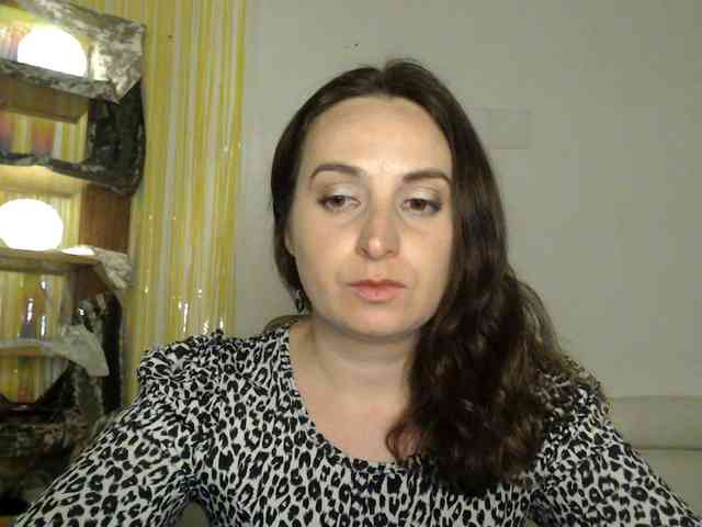 Modella: UWillMarryMyAss