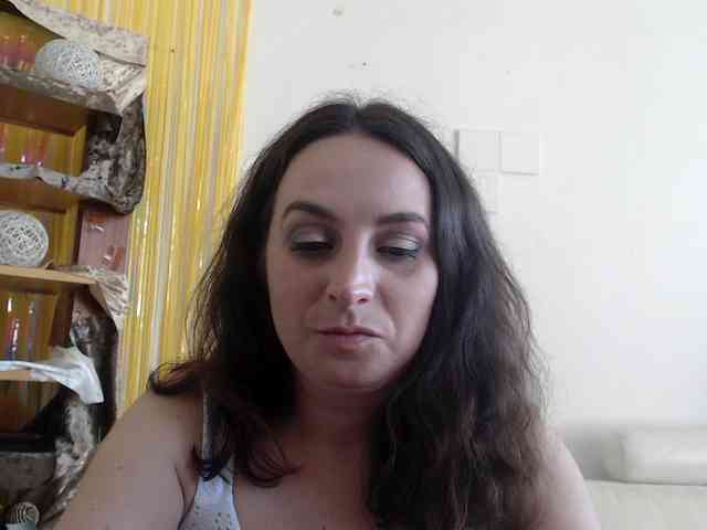 Modella: UWillMarryMyAss