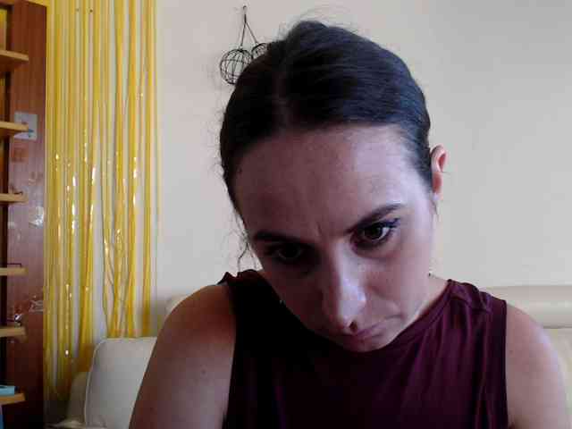 Modella: UWillMarryMyAss