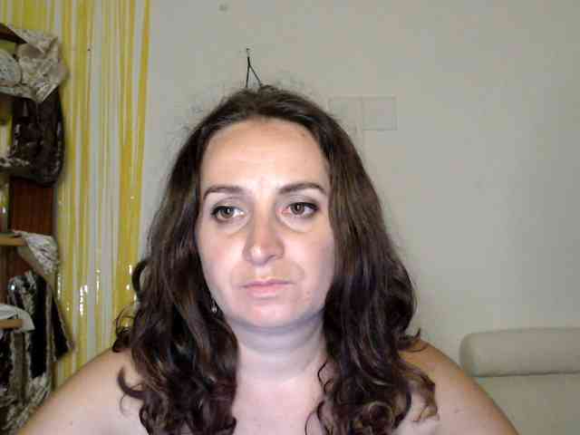 Modella: UWillMarryMyAss