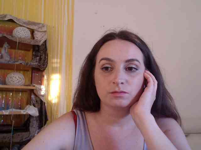 Modella: UWillMarryMyAss