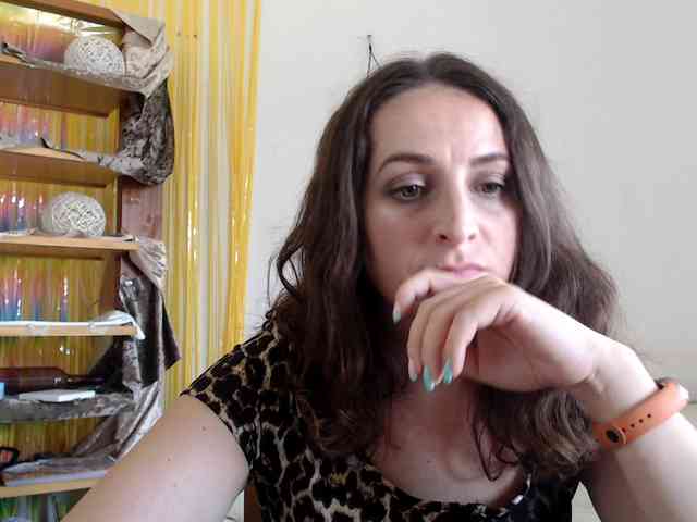Modella: UWillMarryMyAss