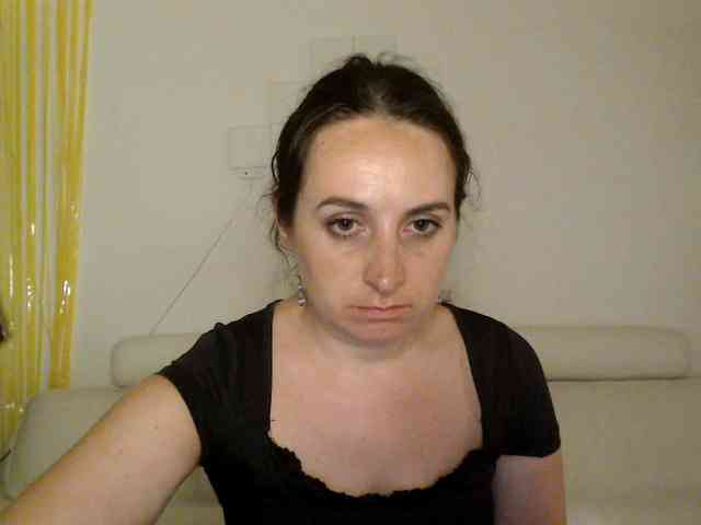 Modella: UWillMarryMyAss