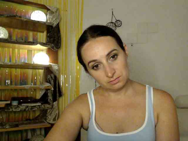 Modella: UWillMarryMyAss