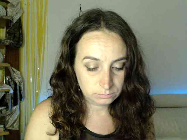 Modella: UWillMarryMyAss