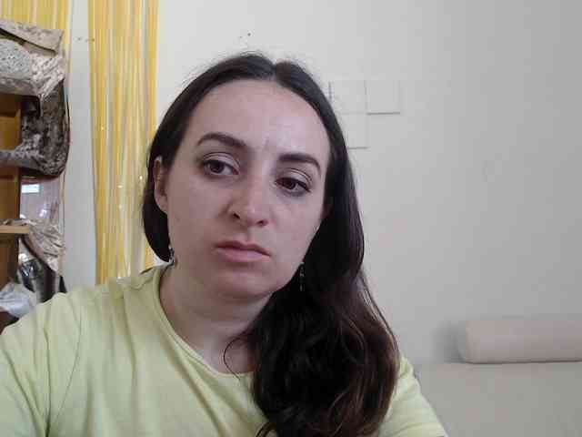 Modella: UWillMarryMyAss