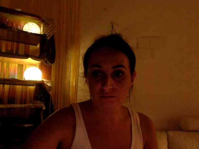 Modella: UWillMarryMyAss