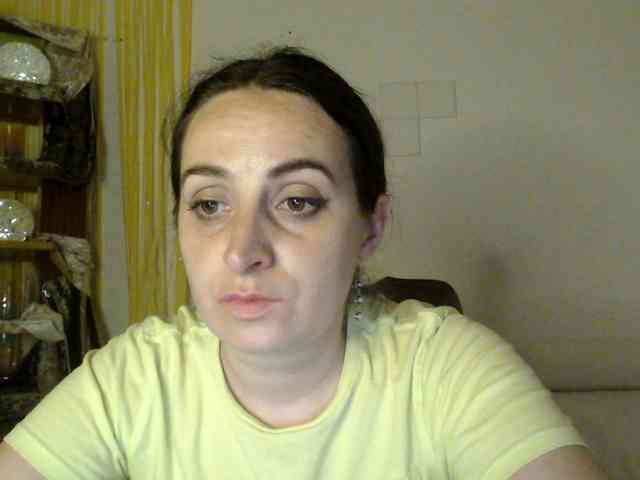 Modella: UWillMarryMyAss