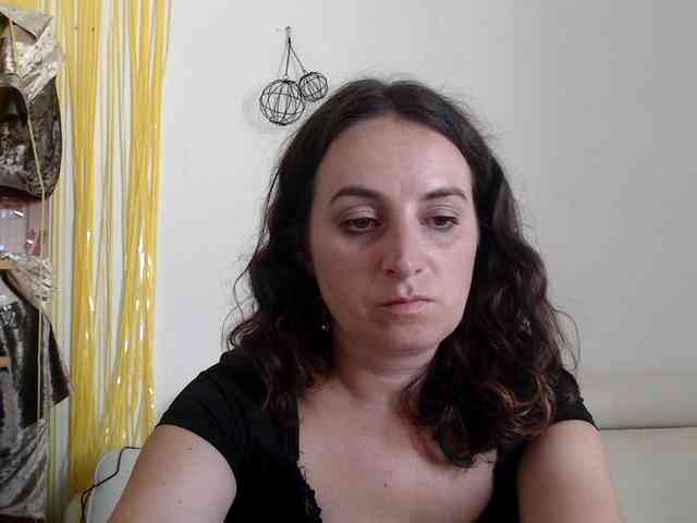 Modella: UWillMarryMyAss