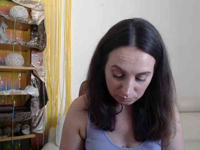 Modella: UWillMarryMyAss