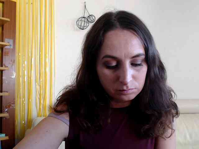 Modella: UWillMarryMyAss