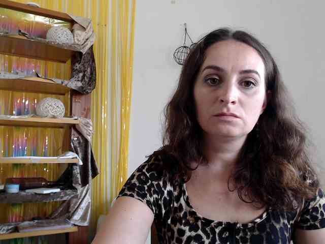 Modella: UWillMarryMyAss