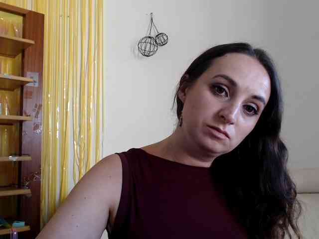 Modella: UWillMarryMyAss