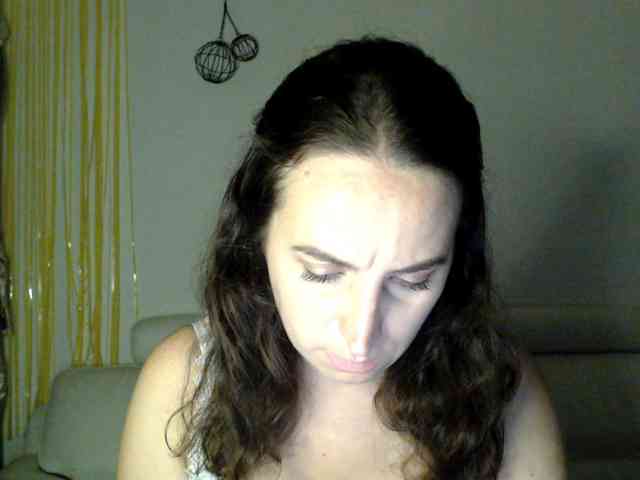Modella: UWillMarryMyAss