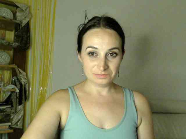 Modella: UWillMarryMyAss