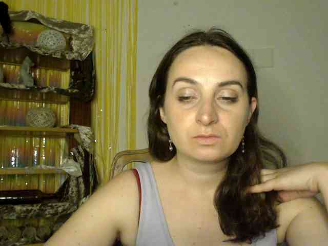 Modella: UWillMarryMyAss