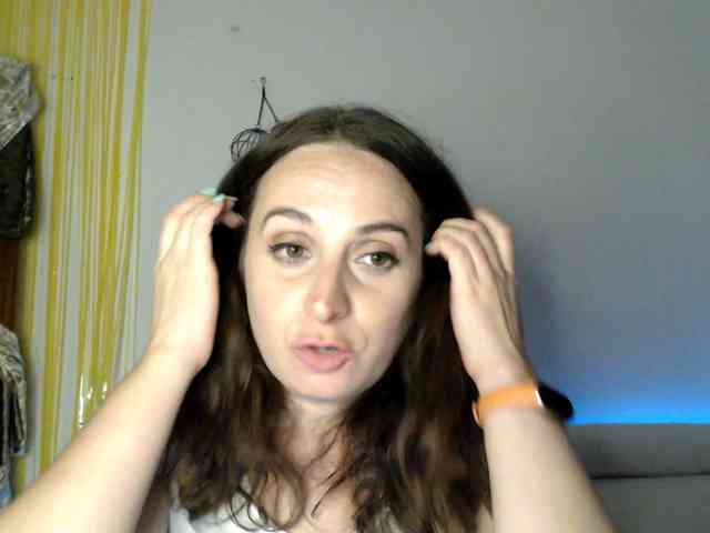 Modella: UWillMarryMyAss