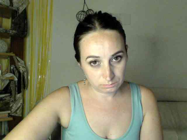 Modella: UWillMarryMyAss