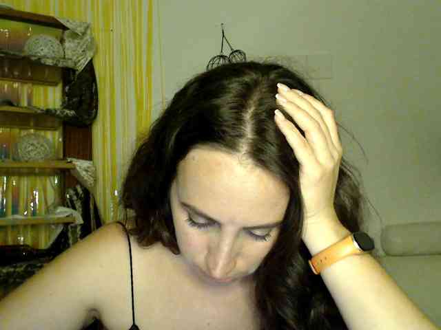 Modella: UWillMarryMyAss