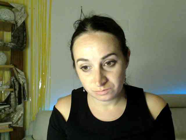 Modella: UWillMarryMyAss