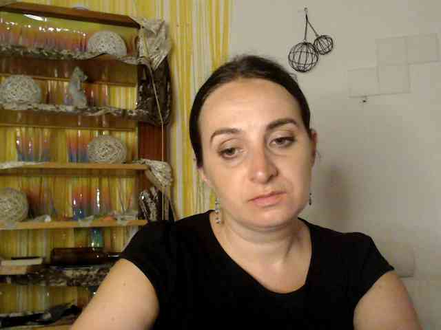 Modella: UWillMarryMyAss