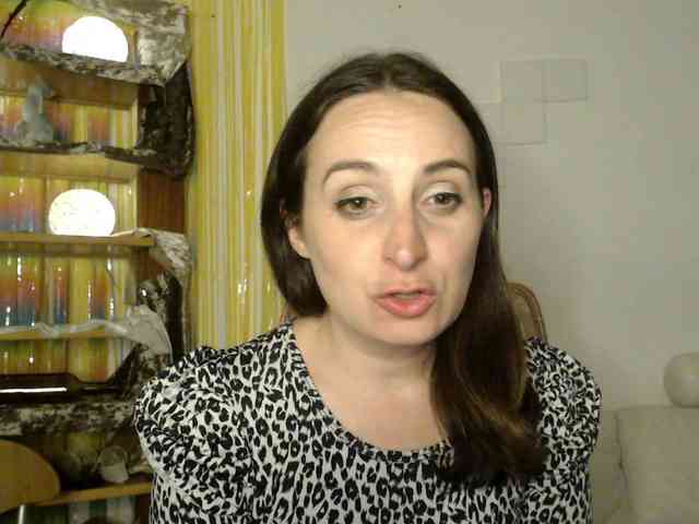 Modella: UWillMarryMyAss